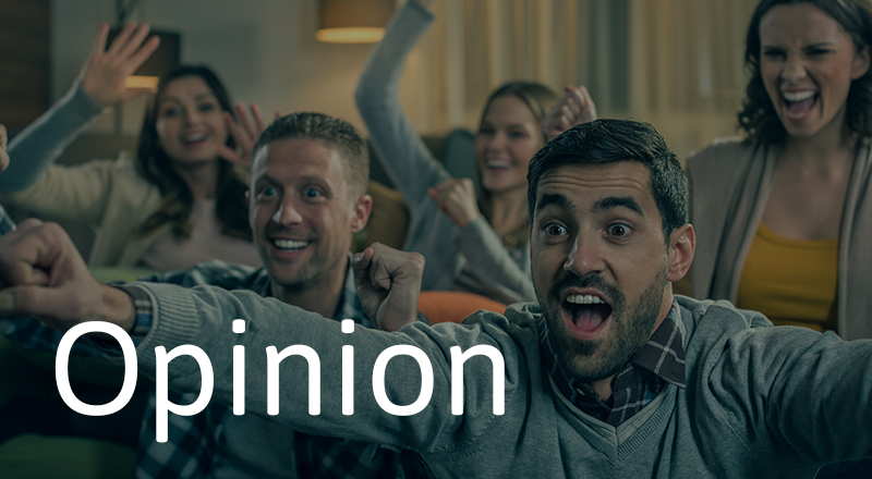 friends watching a live game_agamatechnologies_managing service quality and customer expectations